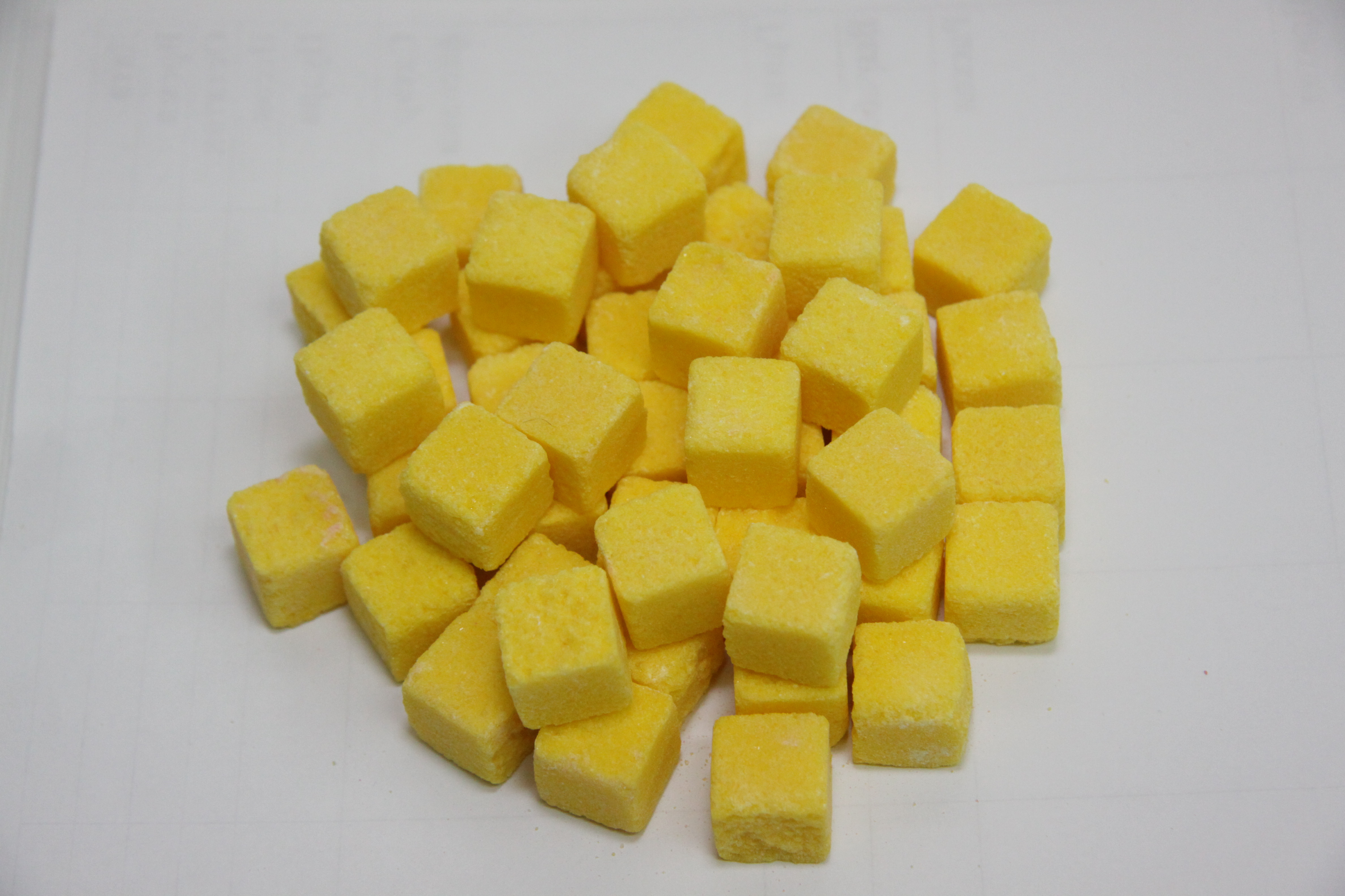 Сладкие кубики "Мишуткина радость" в ассортименте (25 кг) яблоко, лимон, малина, клубника, мята, шоколад, вишня, миндаль